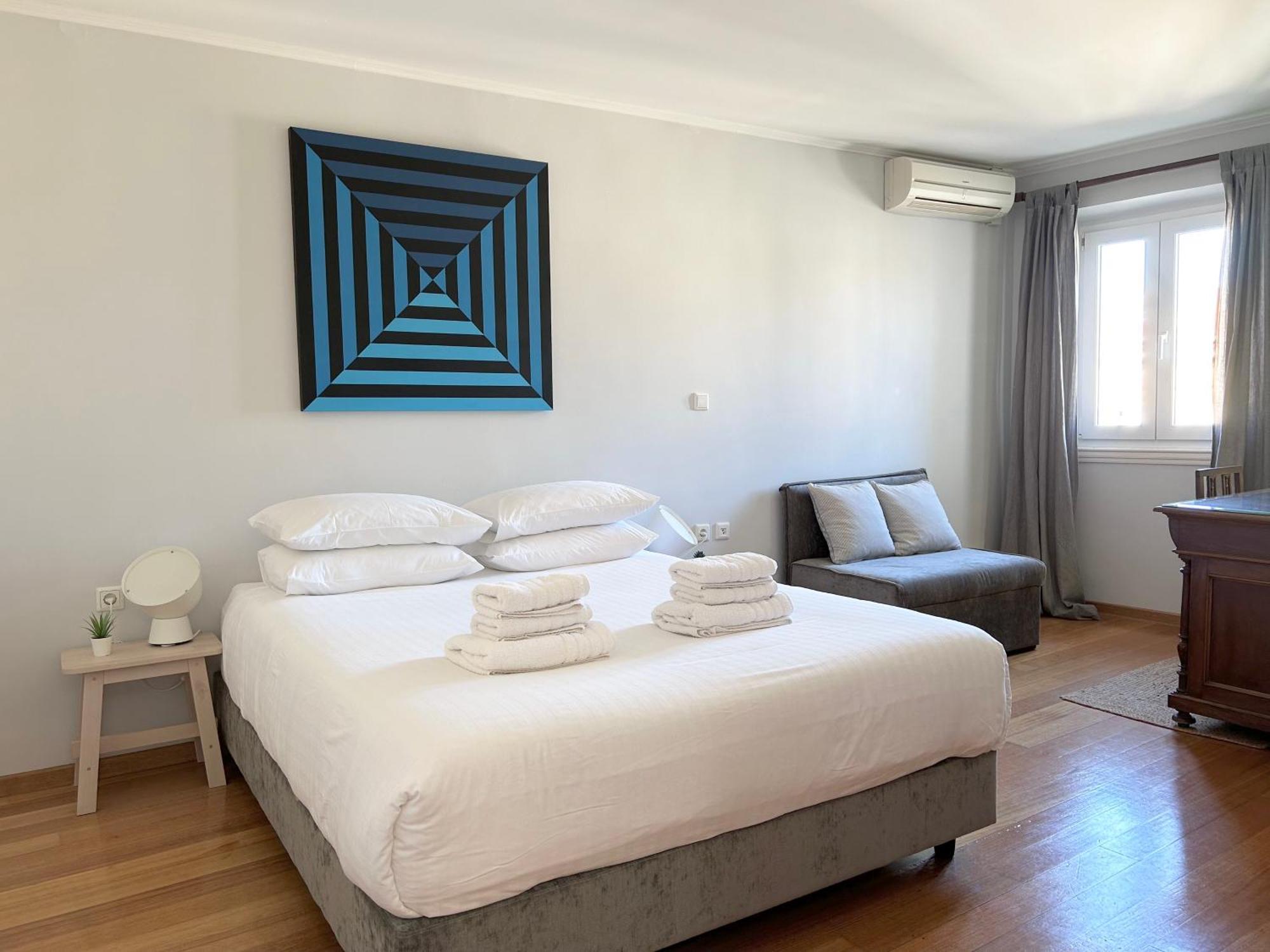 "San Giacomo Square Apt." In The Heart Of Old Town Corfu  Bagian luar foto