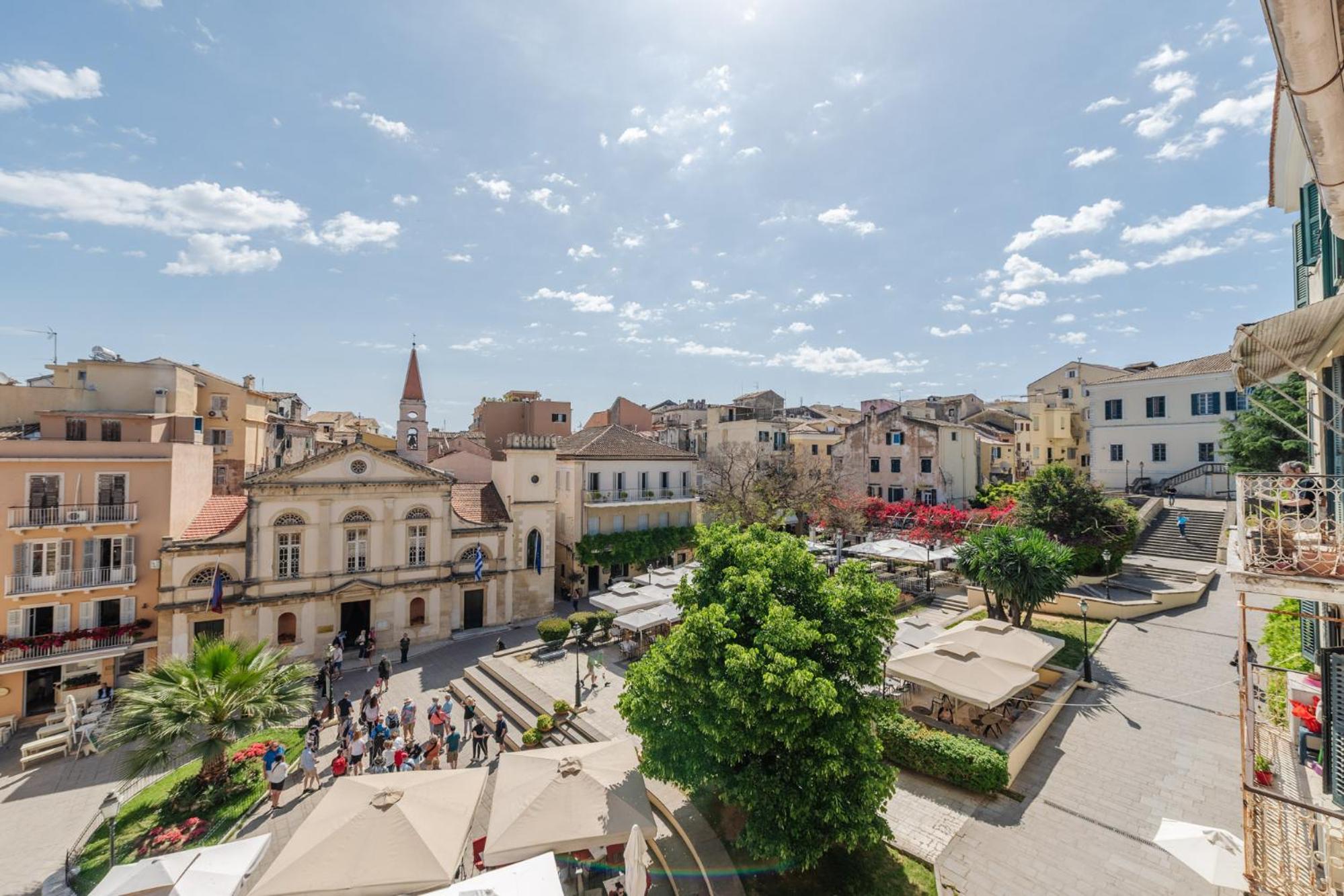 "San Giacomo Square Apt." In The Heart Of Old Town Corfu  Bagian luar foto